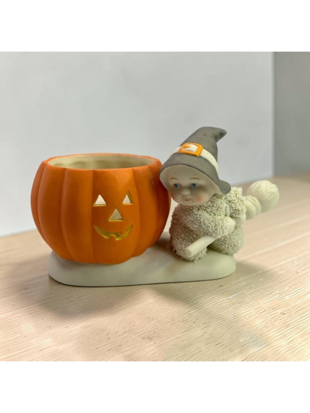 Dept 56 Snowbabies "A Halloween Friend" Pumpkin Candle Holder Figurine